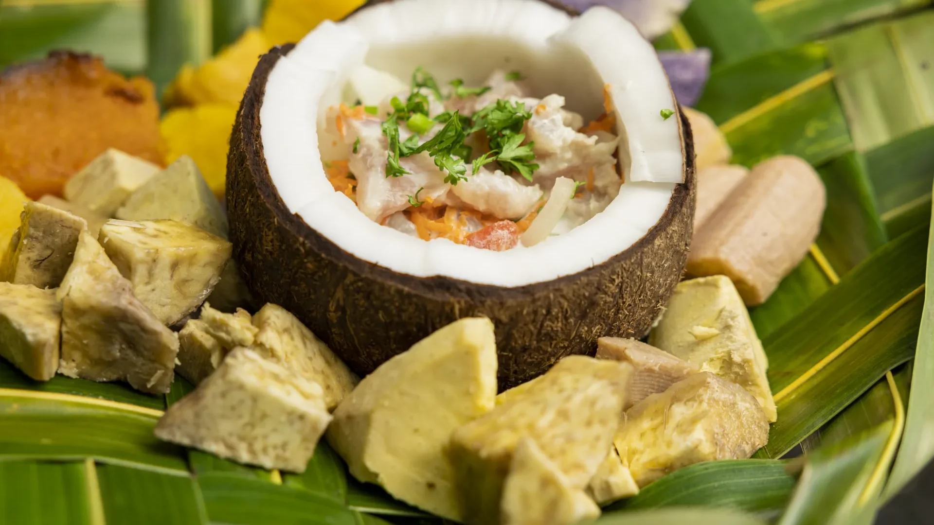 Raw fish with coconut milk is Tahiti's national dish © Grégoire Le Bacon