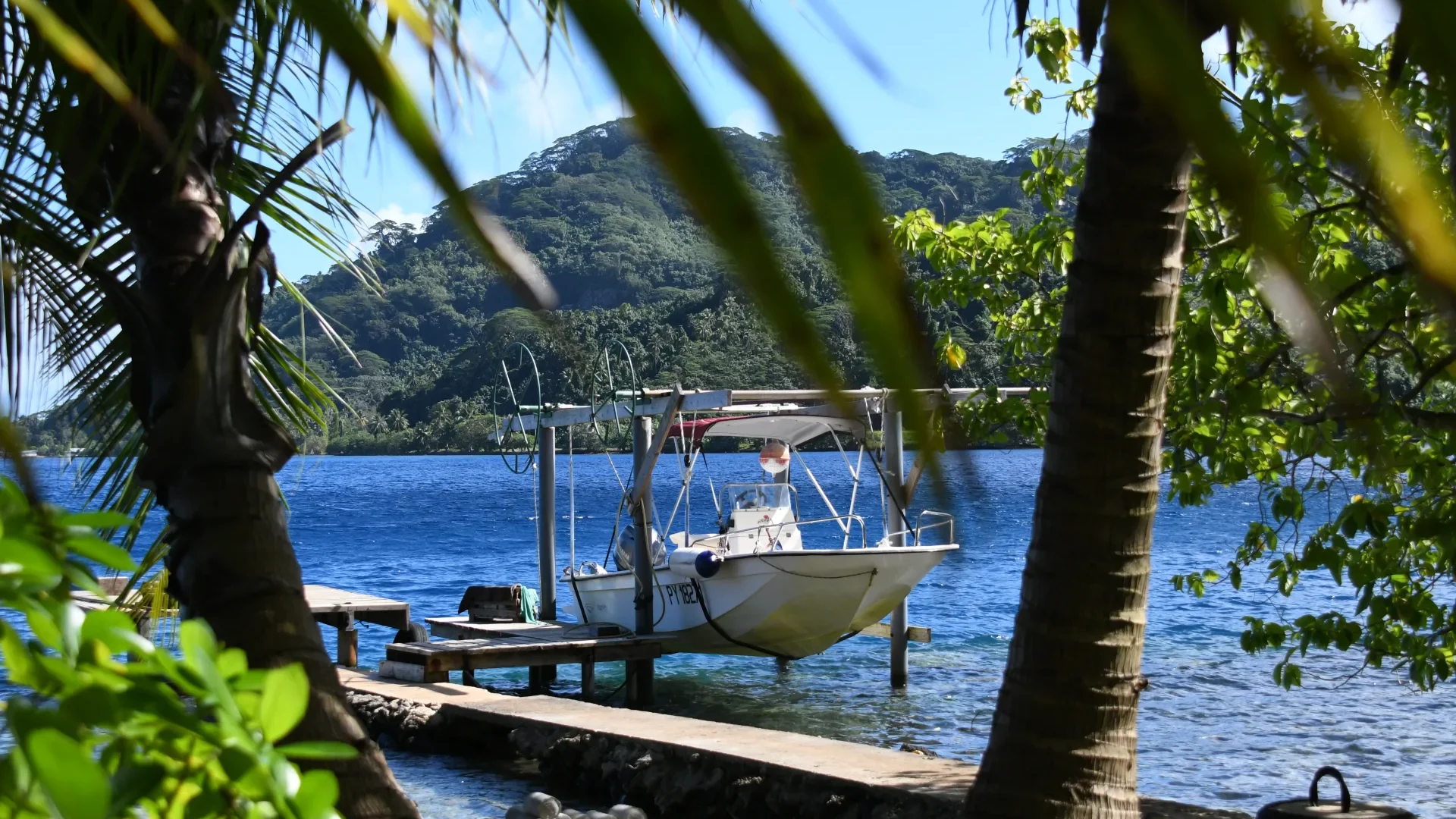 Boat in Taha'a © Tahiti Tourisme